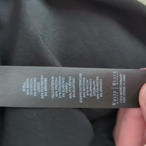 White House | Black Market Ladies Top - Picture 8 of 9